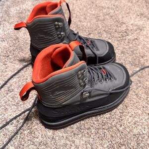 Simms fishing boots